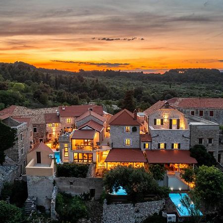 Dvor Pitve Villas Jelsa  Extérieur photo