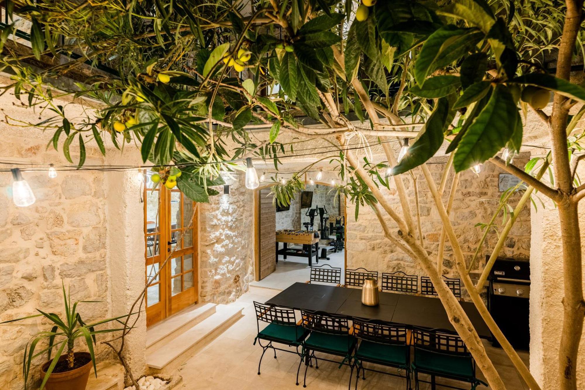 Dvor Pitve Villas Jelsa  Extérieur photo