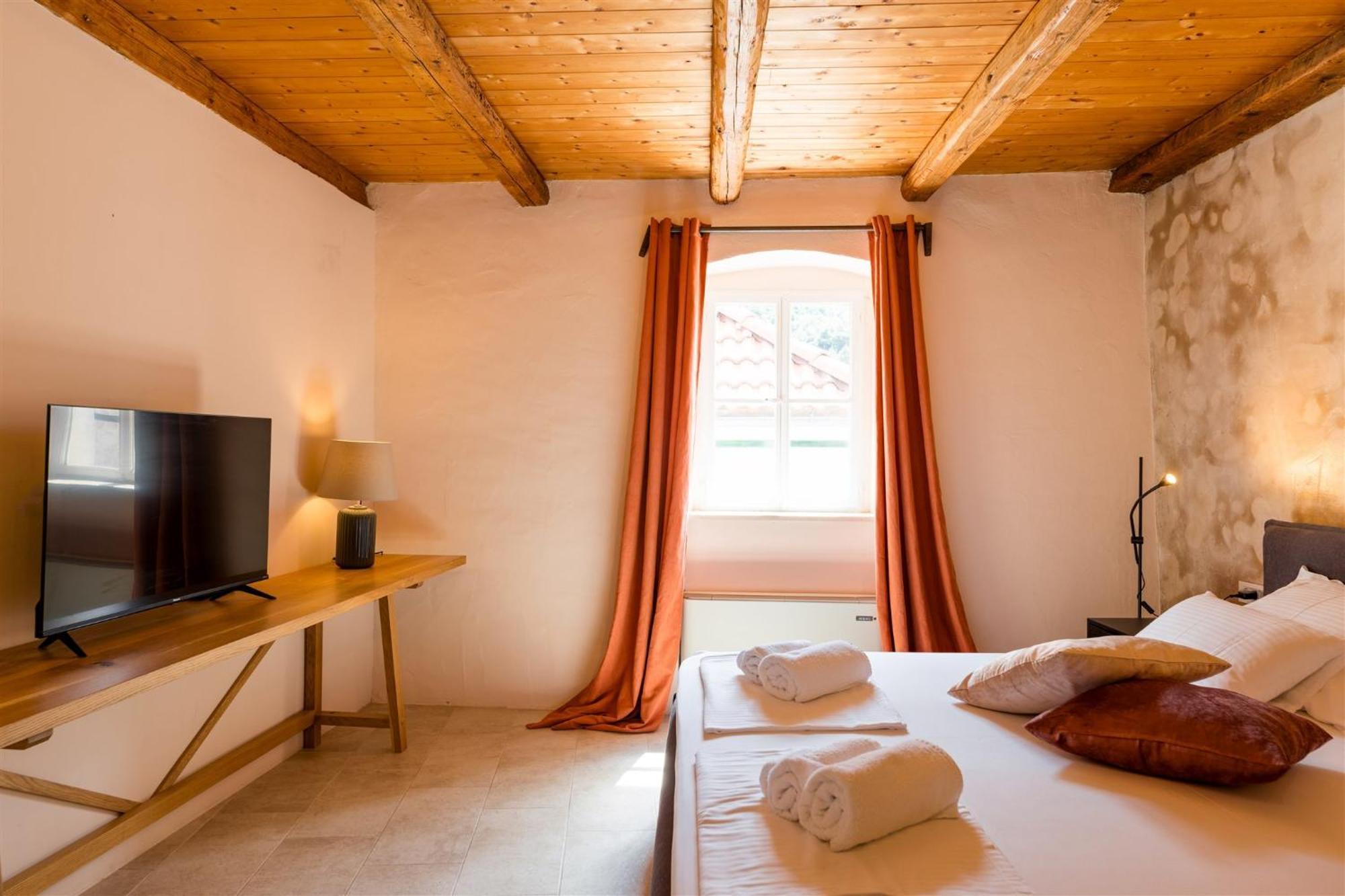 Dvor Pitve Villas Jelsa  Chambre photo