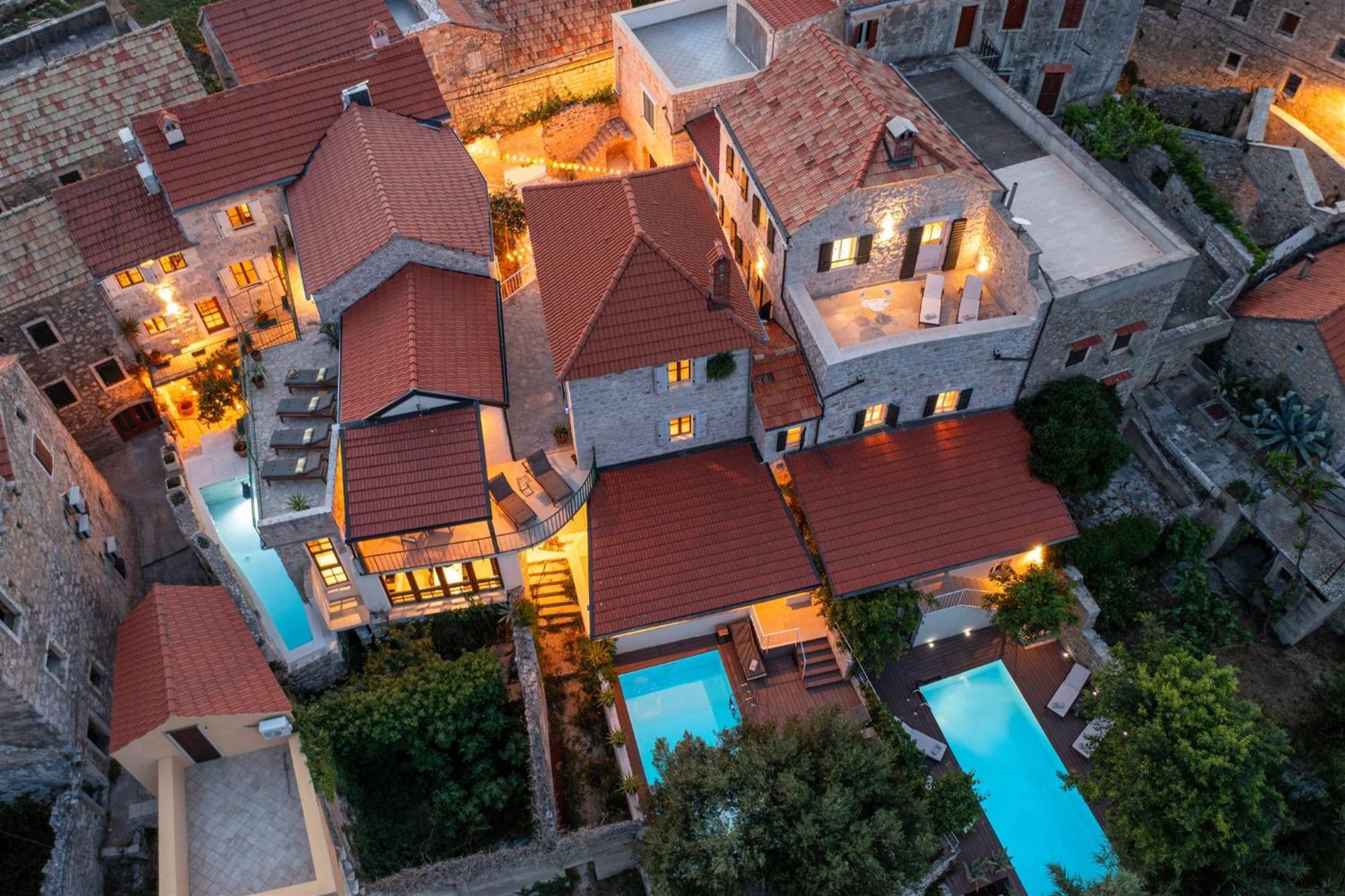 Dvor Pitve Villas Jelsa  Extérieur photo